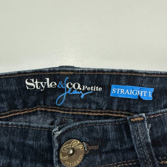 Style & Co Straight Leg Women's size 6P Dark Wash Blue Denim Jeans - Picture 3 of 5